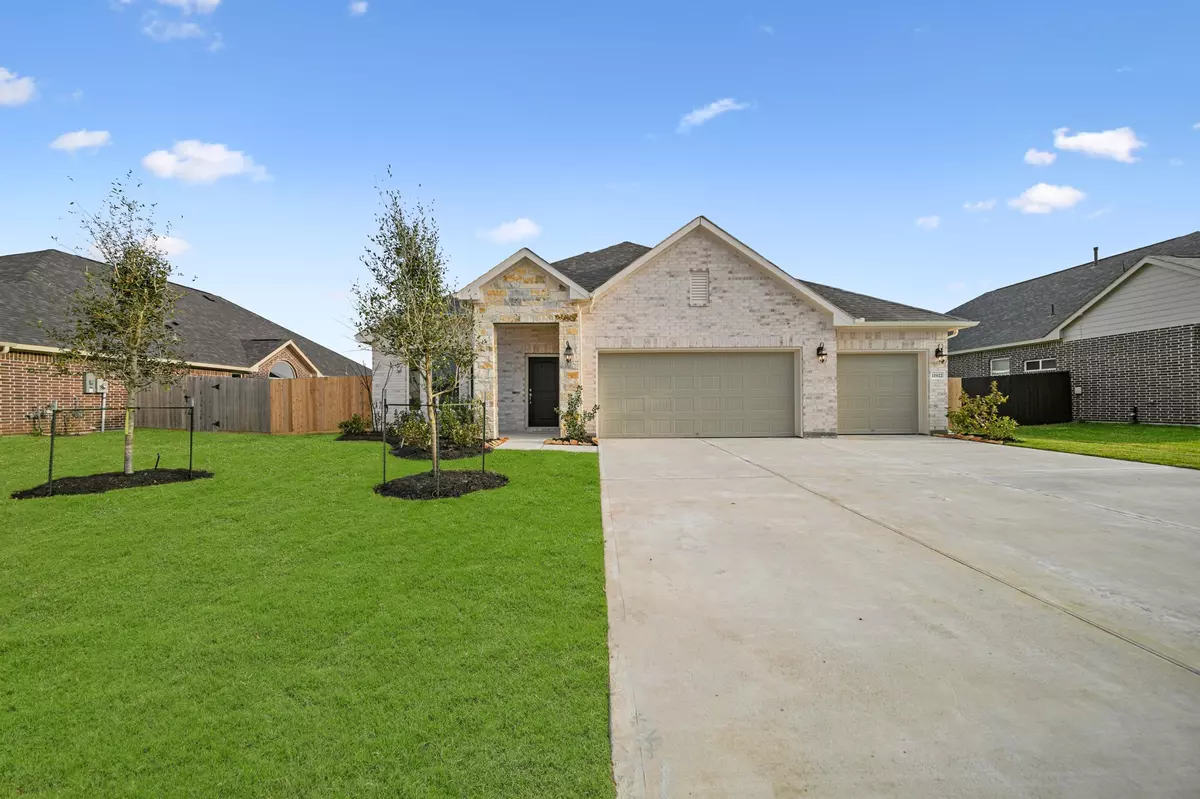 Mont Belvieu, TX 77535,11922 Champions Forest DR