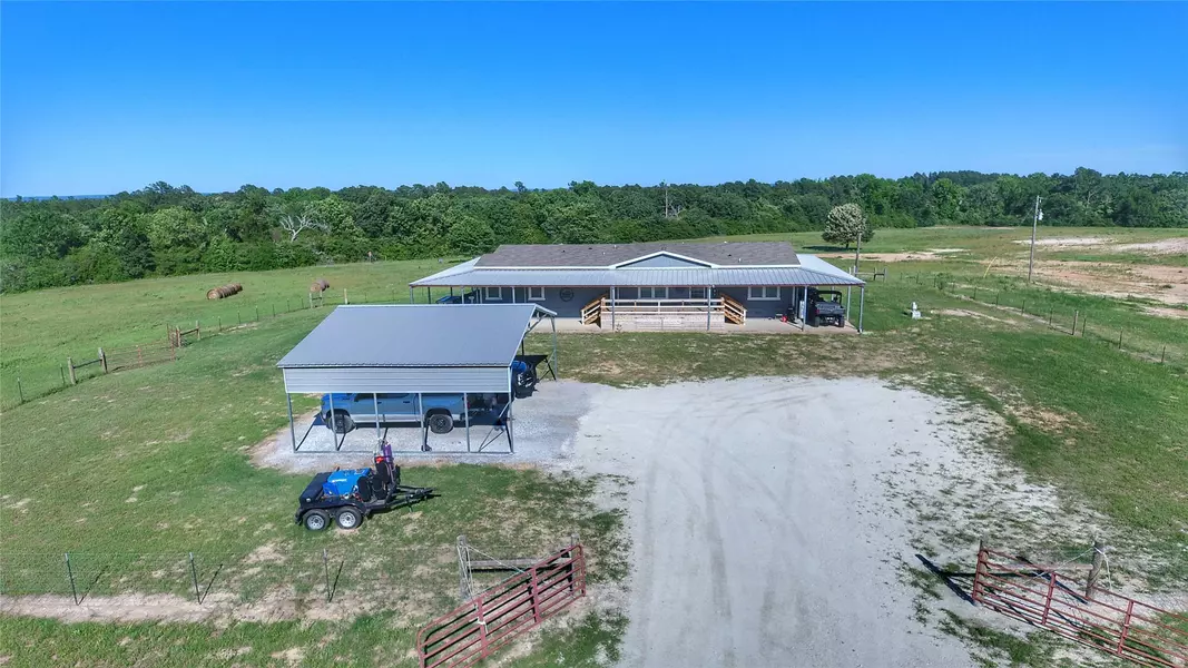 6086 Fm 1511, Centerville, TX 75833