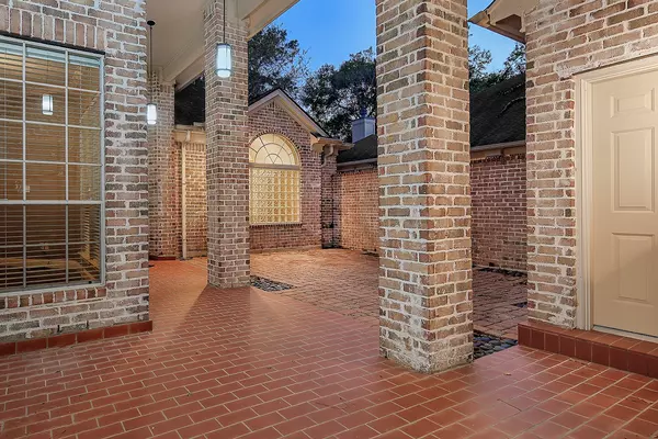 The Woodlands, TX 77381,59 W Palmer BND