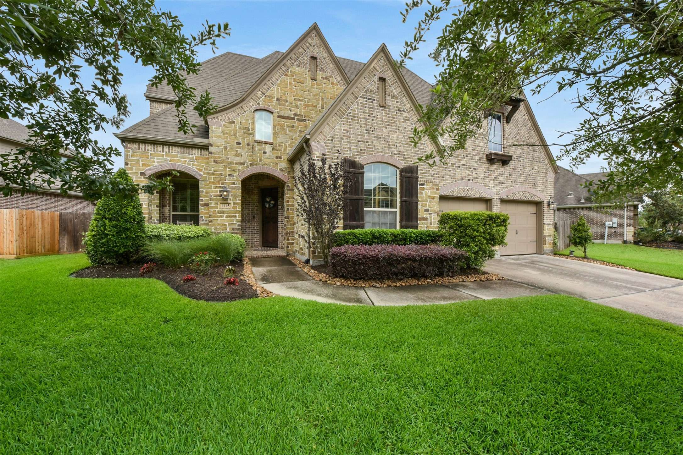 1115 Hancock Springs LN, Friendswood, TX 77546