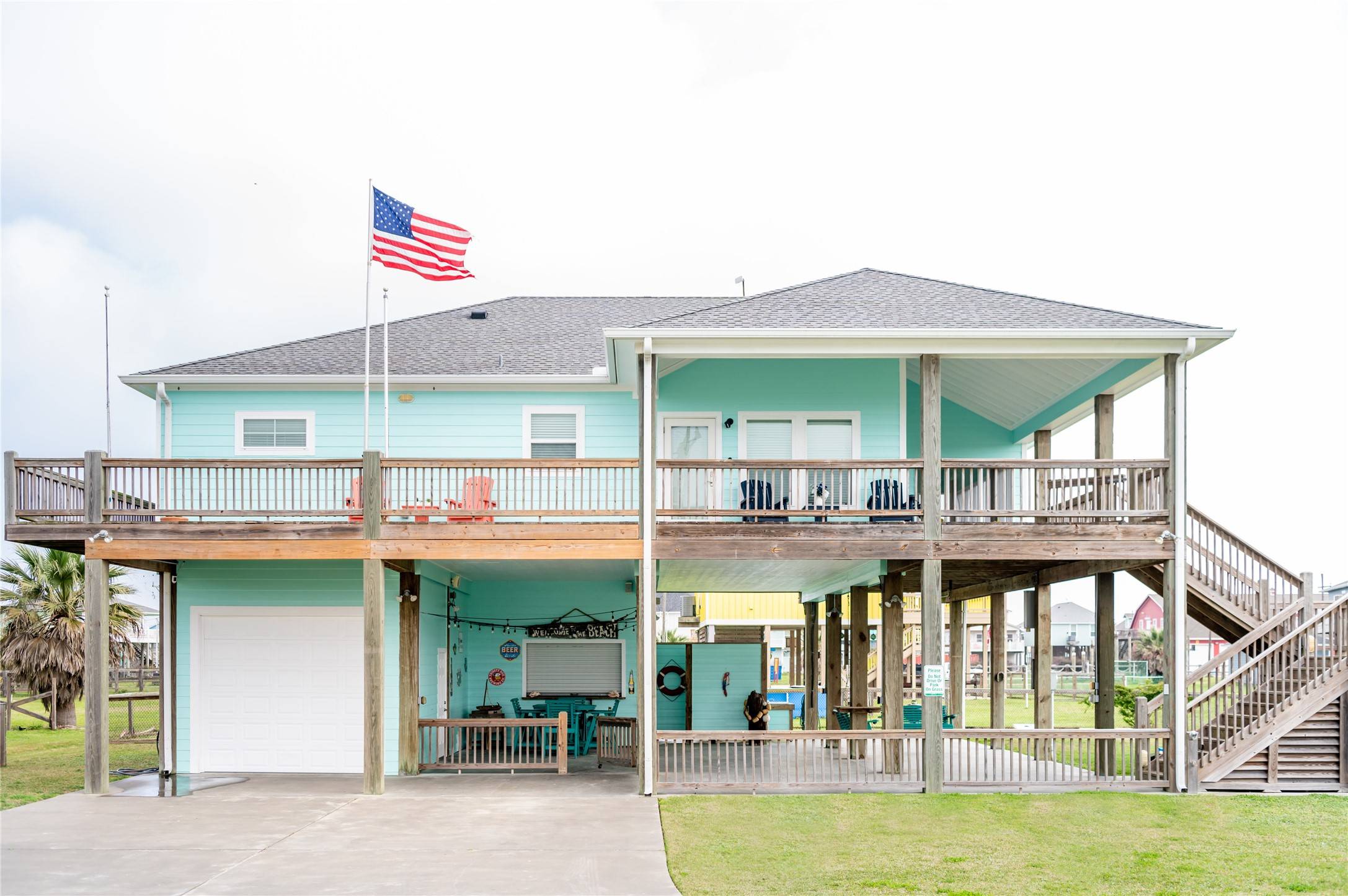 Crystal Beach, TX 77650,946 Mary Ann