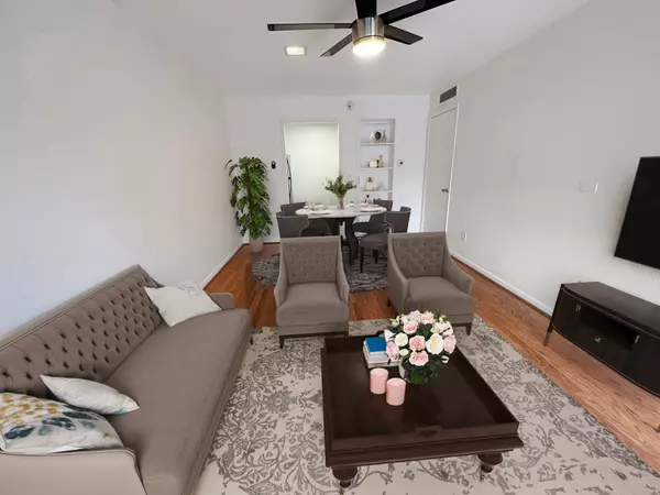 Houston, TX 77057,845 Augusta DR #28