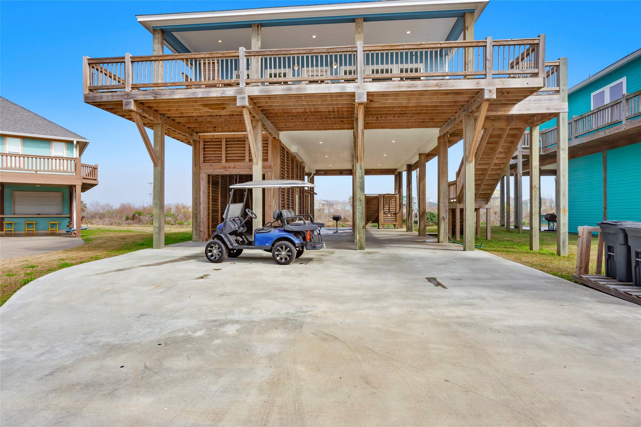Crystal Beach, TX 77650,976 Mary Lynn