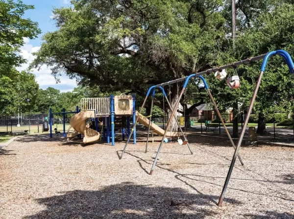 Houston, TX 77009,1136 W Cottage ST