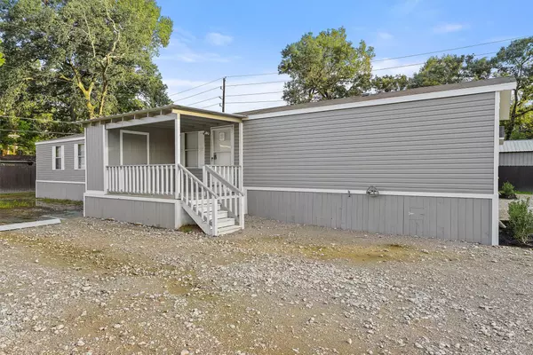 20693 N Navasota DR, New Caney, TX 77357