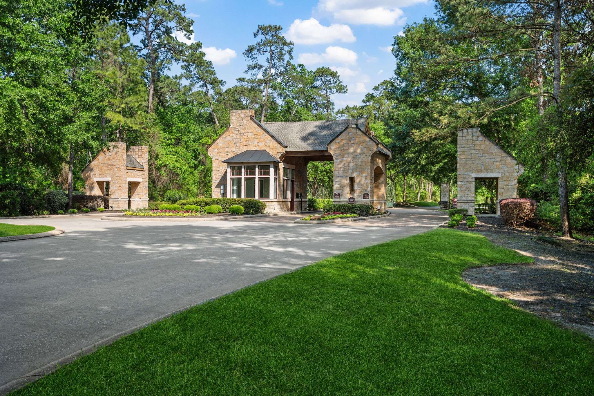 Houston, TX 77339,3303 N Cotswold Manor DR