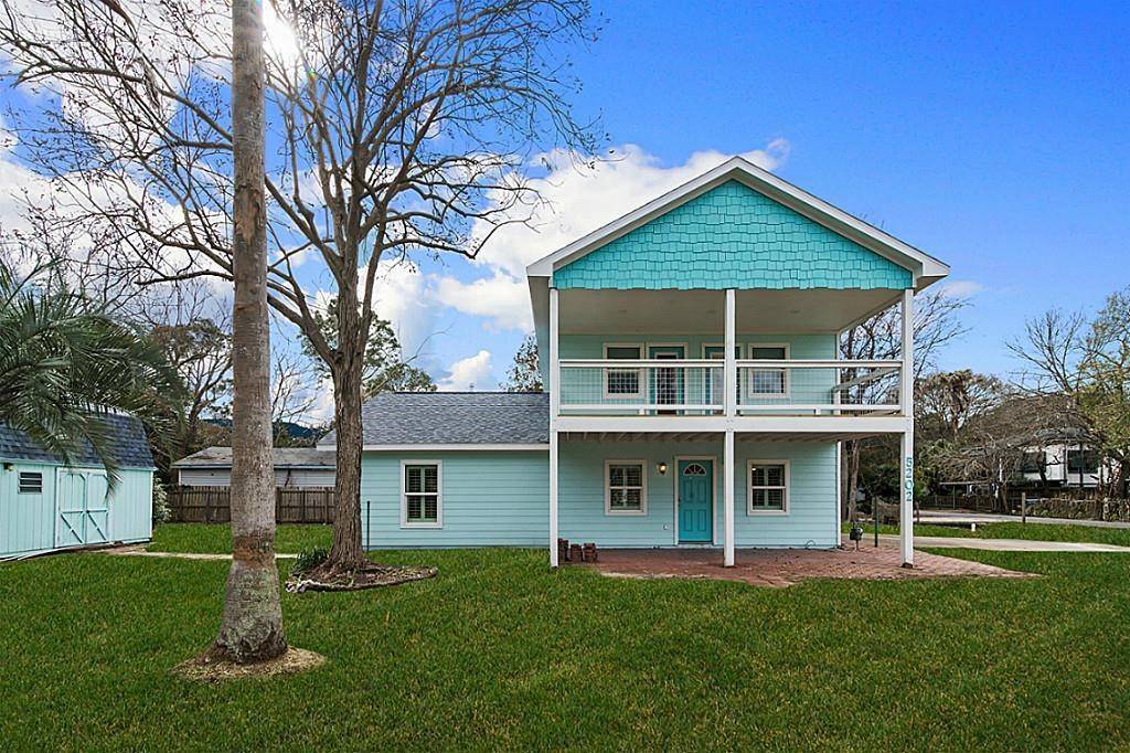 5202 W Bayshore DR, Bacliff, TX 77518