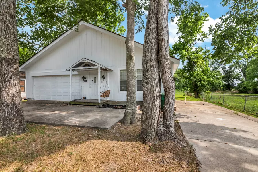 1037 Wall ST, Houston, TX 77088