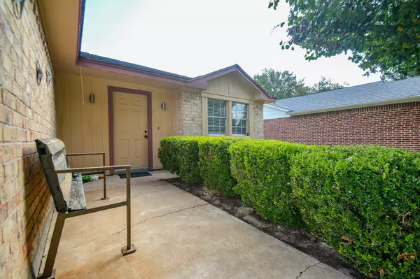 Houston, TX 77083,7423 Londres DR