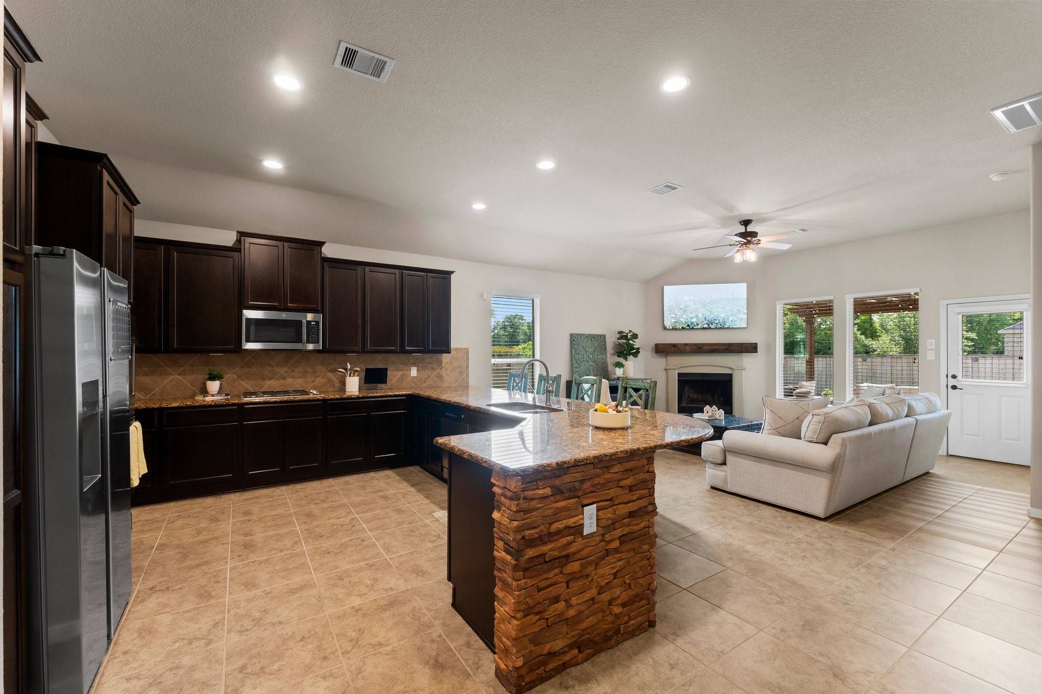 Montgomery, TX 77316,120 Brooke Addison CT