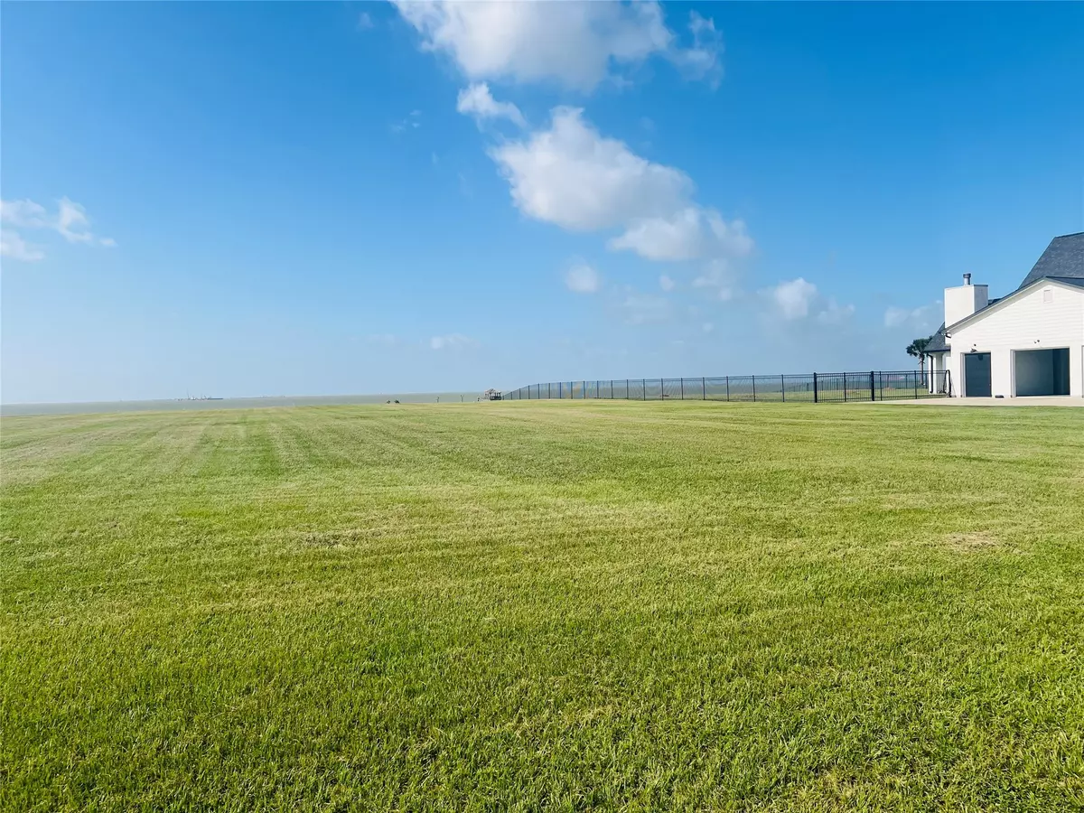 Beach City, TX 77523,6402 Dow Reef DR