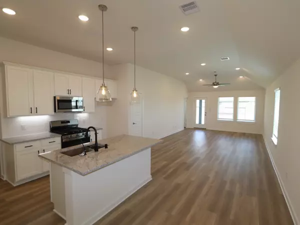 La Marque, TX 77568,26243 Astral WAY