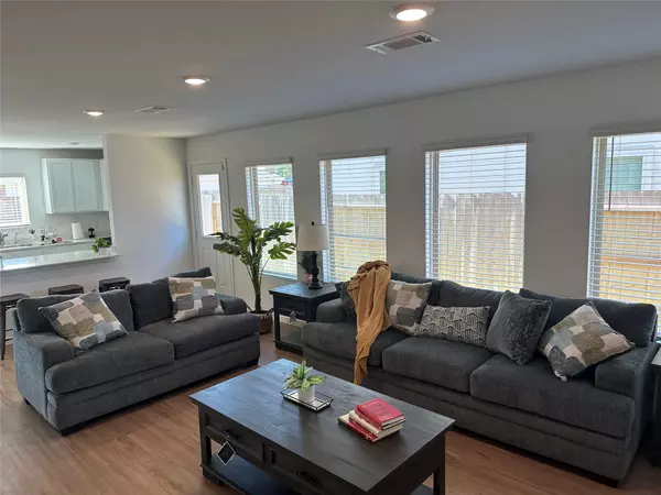 New Caney, TX 77357,21042 Longeni DR