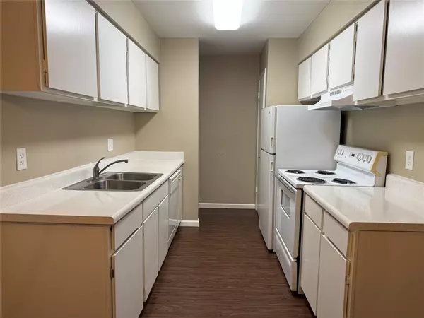 Houston, TX 77090,2200 Cypress Landing #F6