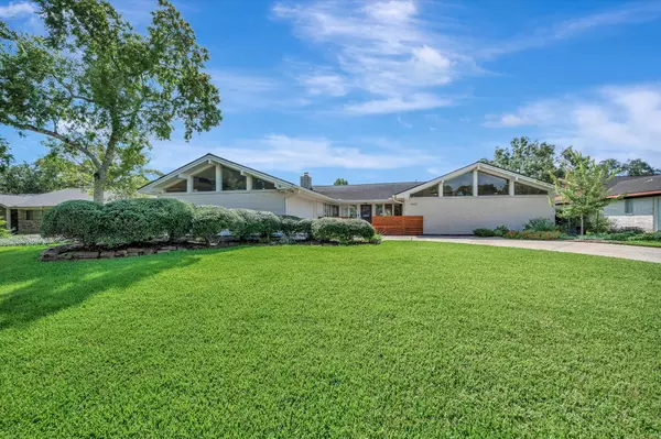 1442 Pirates CV, Houston, TX 77058