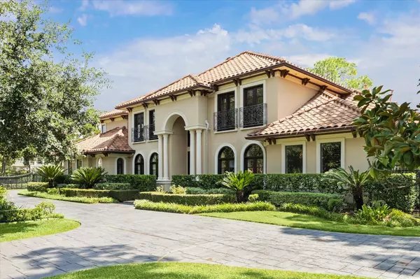 570 Lanecrest LN, Houston, TX 77024