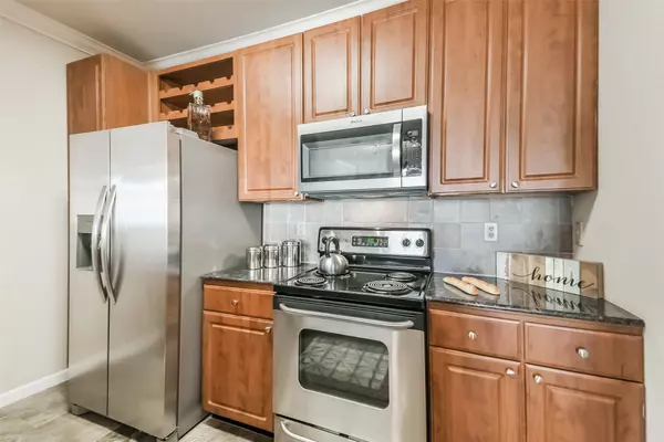 1711 Old Spanish TRL #243, Houston, TX 77054