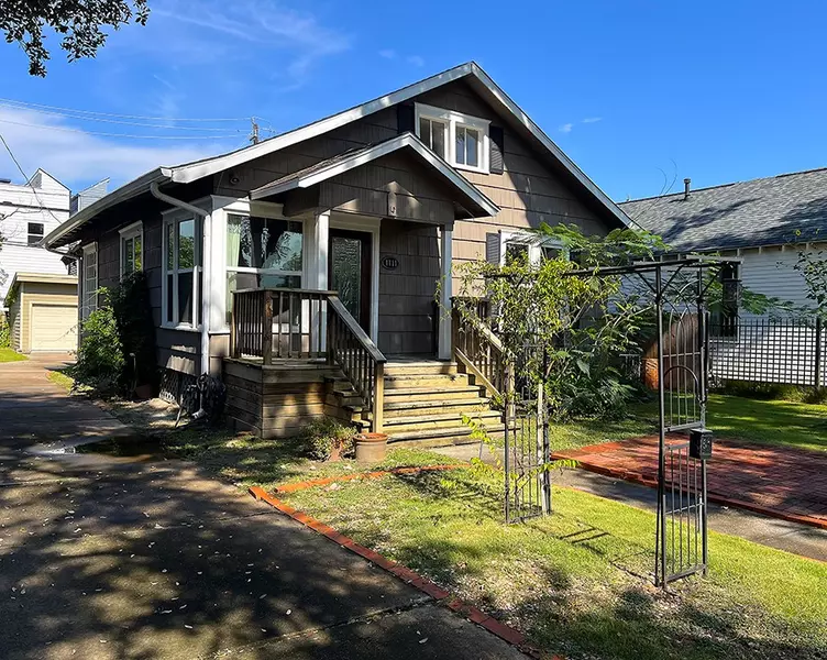 1111 Rutland ST, Houston, TX 77008