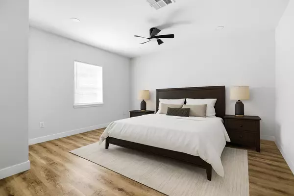 Houston, TX 77022,327 E Delz DR