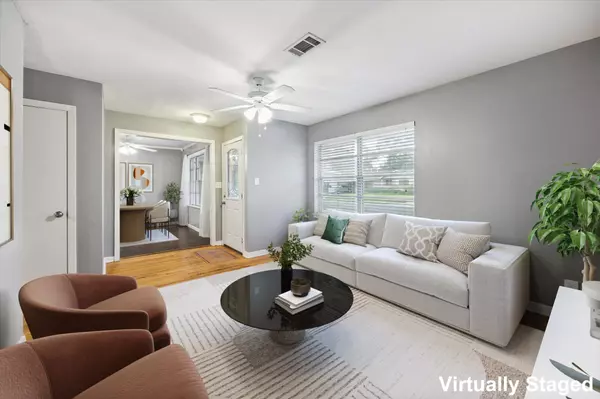 Houston, TX 77092,5317 Viking DR