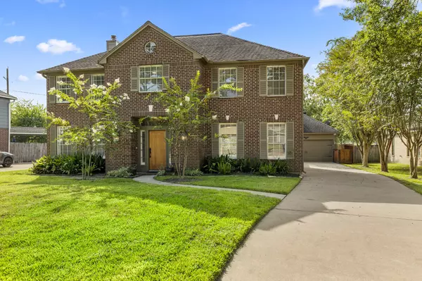 7707 Heathrow LN, Spring, TX 77379