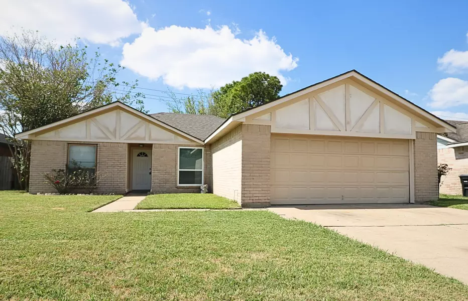 10314 Hollow Canyon CT, Sugar Land, TX 77498