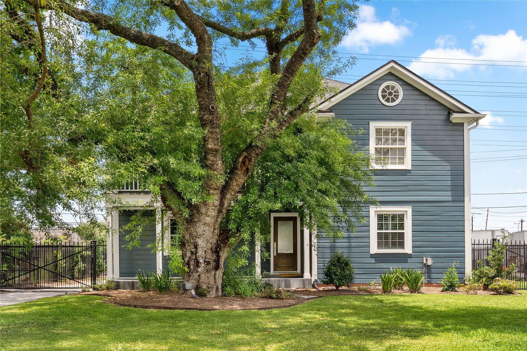 208 W 34th ST, Houston, TX 77018