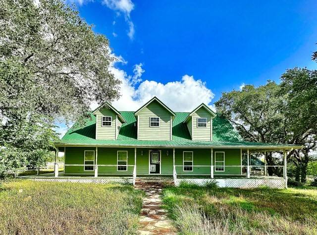 270 Canyon View DR, Goliad, TX 77963