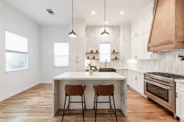 411 Vincent ST, Houston, TX 77009