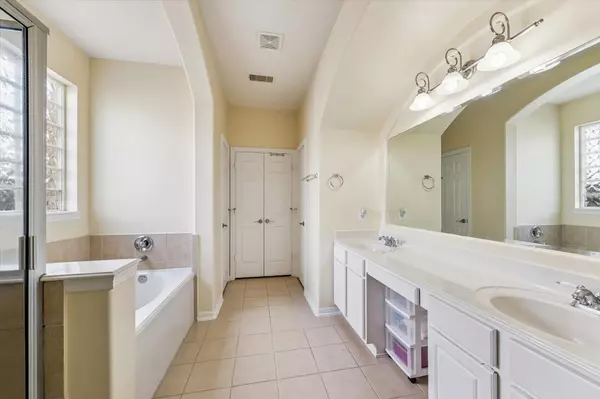 Pearland, TX 77584,2328 Shadow Falls LN