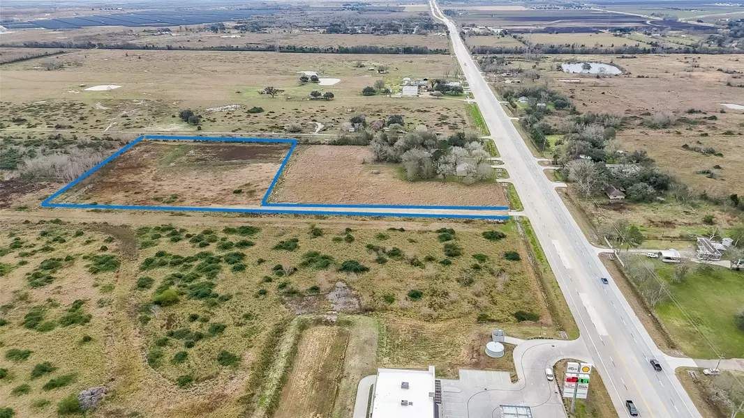 17707 Highway 36, Needville, TX 77461