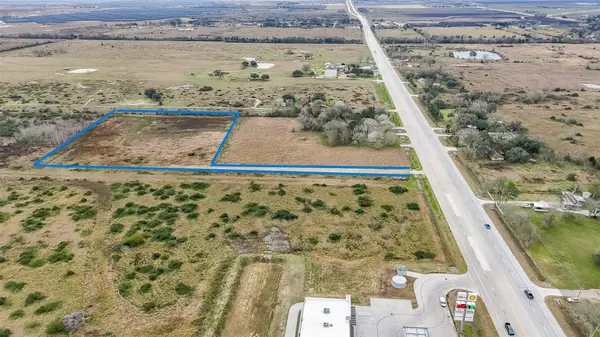 17707 Highway 36, Needville, TX 77461