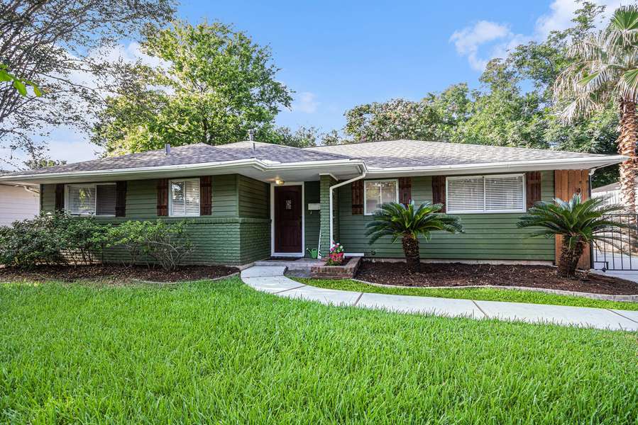 4745 Kingfisher DR, Houston, TX 77035