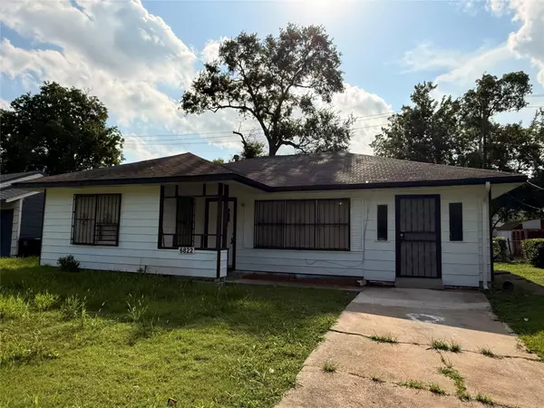 6822 Tierwester ST, Houston, TX 77021