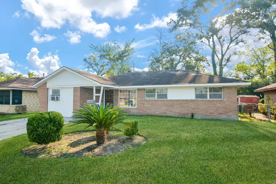 10214 Rockaway DR, Houston, TX 77016