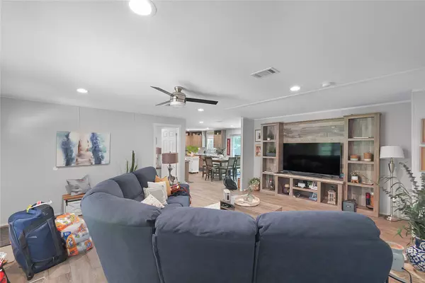 Livingston, TX 77351,231 Bass ST