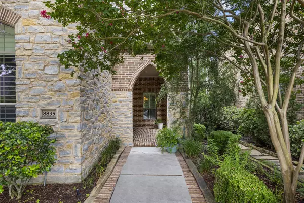 The Woodlands, TX 77381,8835 Van Allen DR