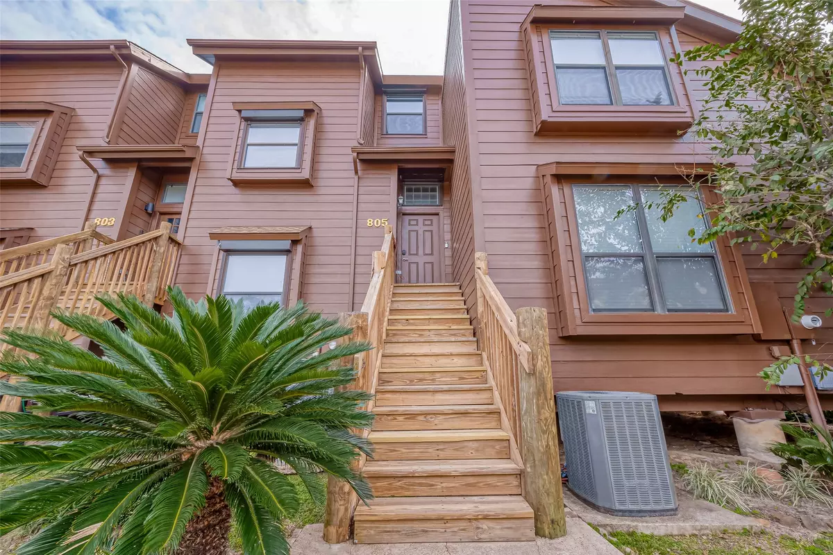 League City, TX 77573,805 Davis RD