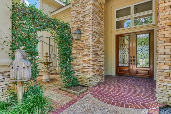 The Woodlands, TX 77380,3 Star Fern PL