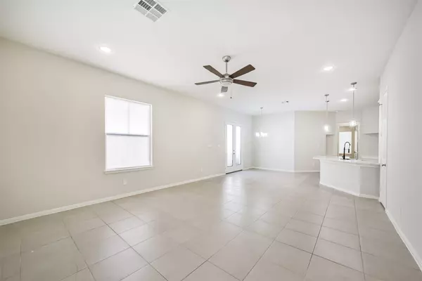 Houston, TX 77070,10334 Solitaire CIR