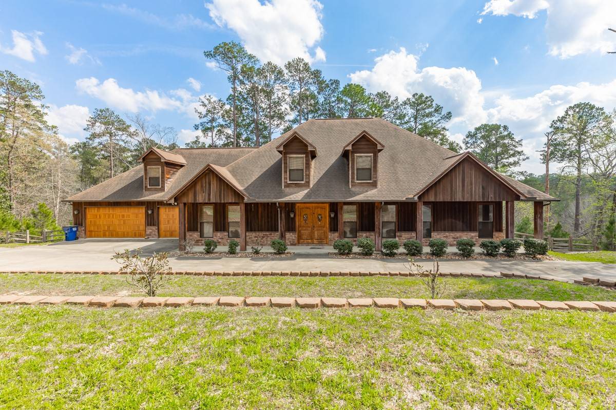 1955 Wingate Blvd, Brookeland, TX 75931