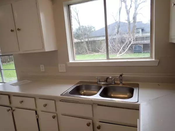 Houston, TX 77053,16019 Bunker Ridge RD