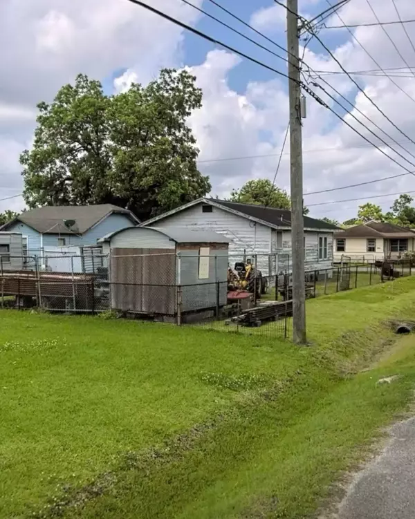 Houston, TX 77012,1301 Boulder ST