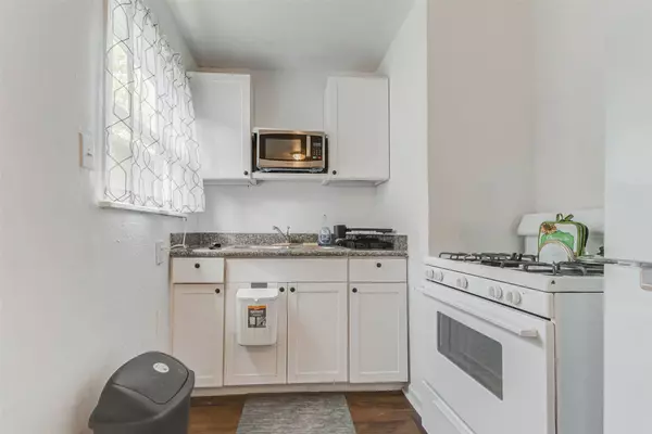 Houston, TX 77017,2917 Ashley ST #5