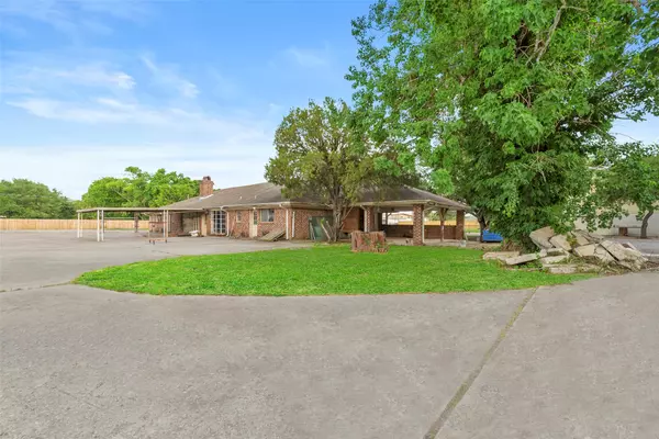 Sugar Land, TX 77498,2701 Charles LN