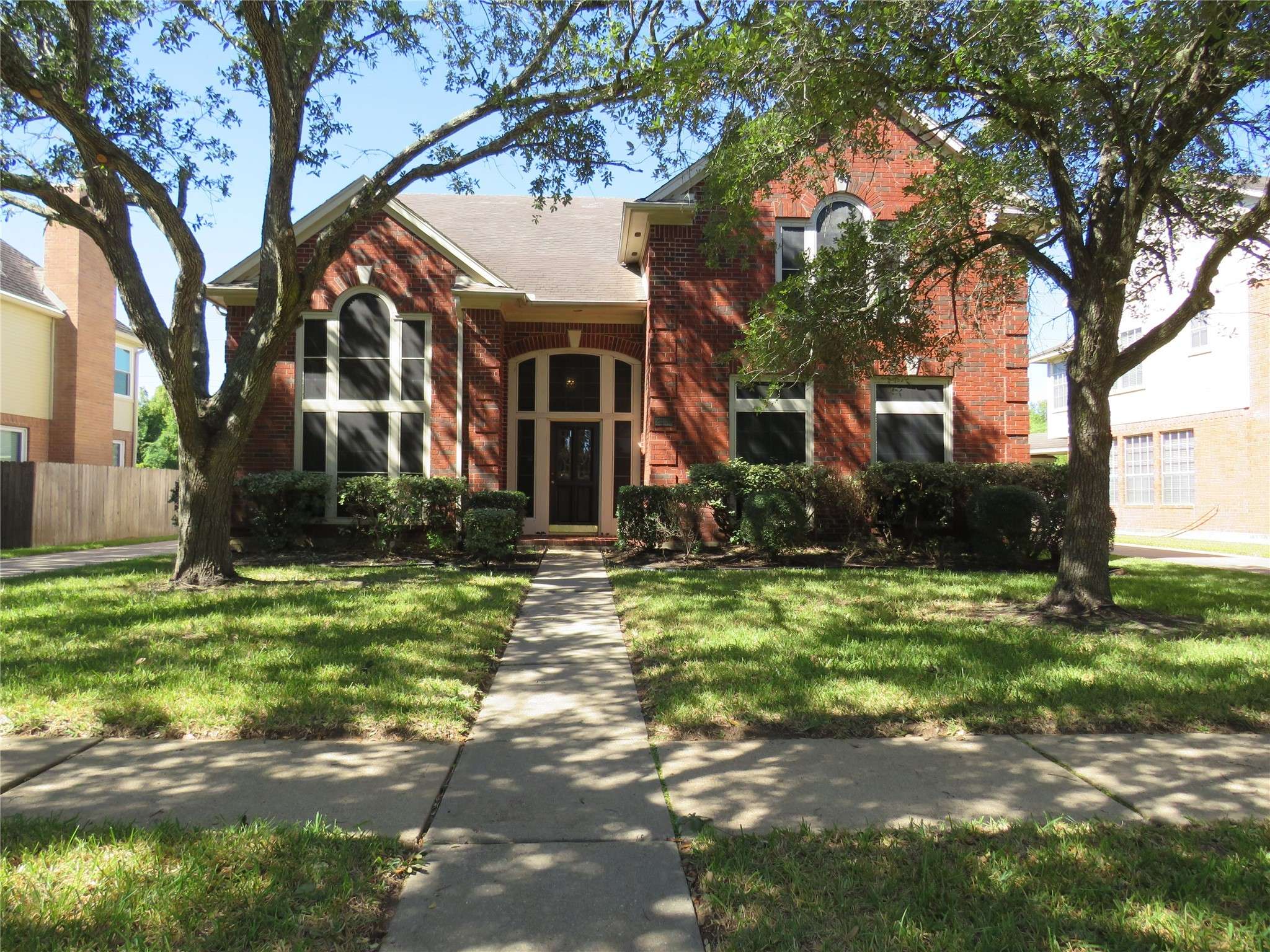 2302 Plantation Bend, Sugar Land, TX 77478