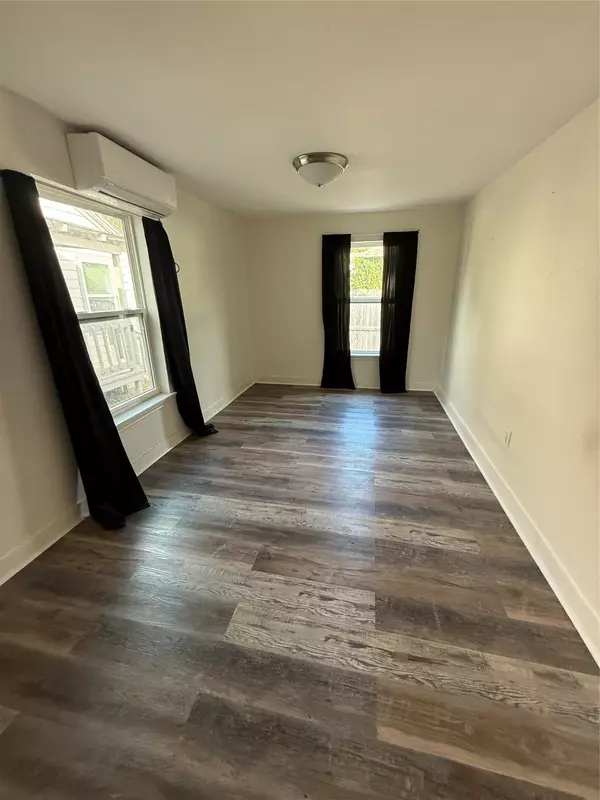 Houston, TX 77020,7019 Bonham ST