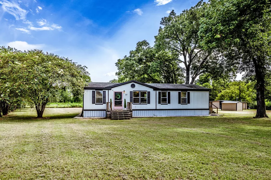 57 Cyntolyn RD, Huntsville, TX 77320