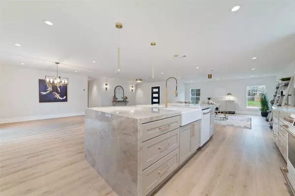 Houston, TX 77008,1830 Locksford ST