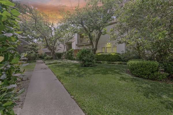 2100 Tanglewilde ST #629, Houston, TX 77063